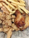 炸鸡配薯条