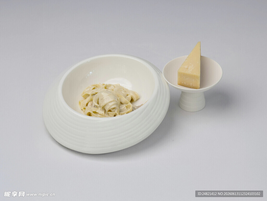 简约风陶瓷碗碟餐具组合