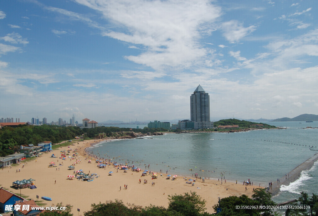 海滨城市美丽沙滩风光