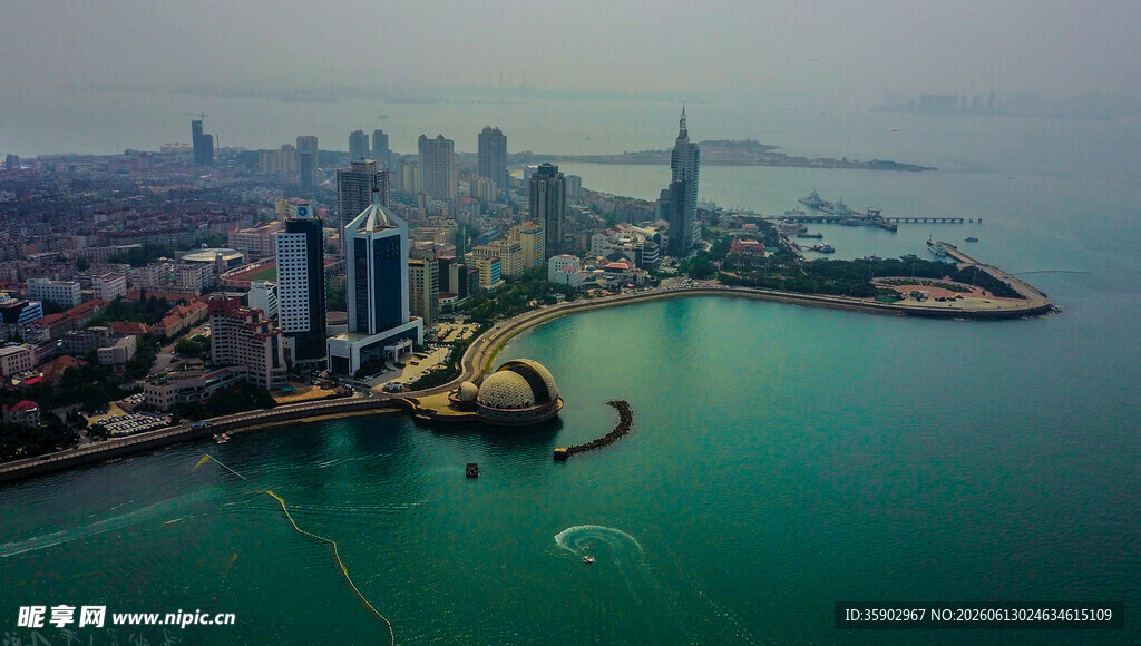 海滨城市美丽天际线景观