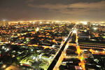 城市璀璨夜景俯瞰图