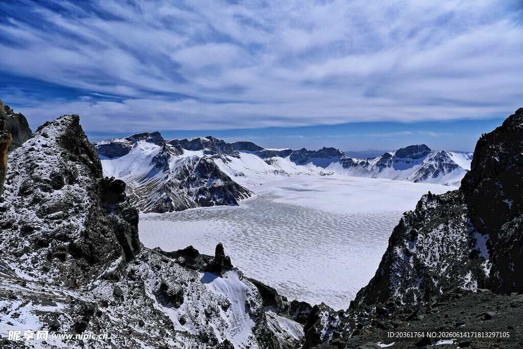 雪山壮丽景观