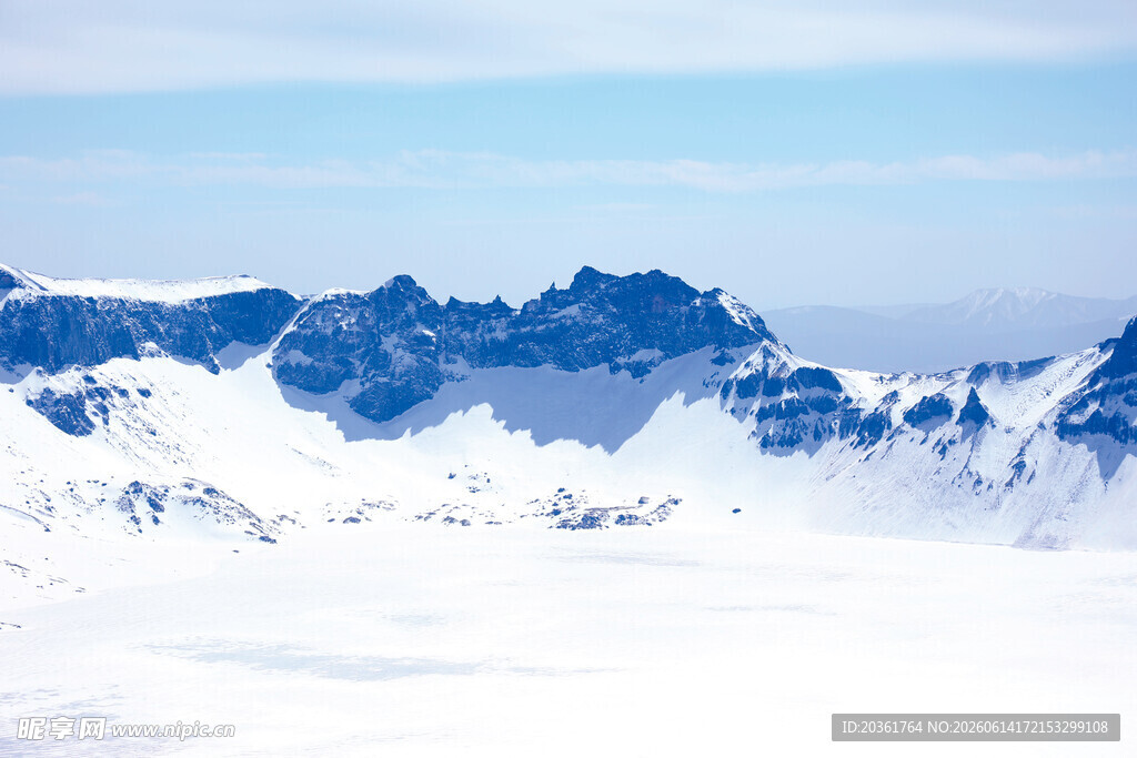 雪山壮丽景观