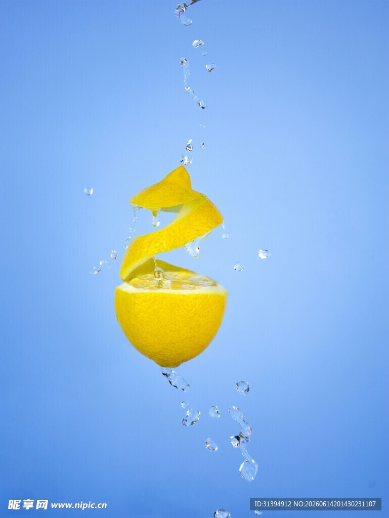 柠檬片入水瞬间