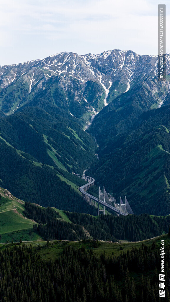 壮丽山景