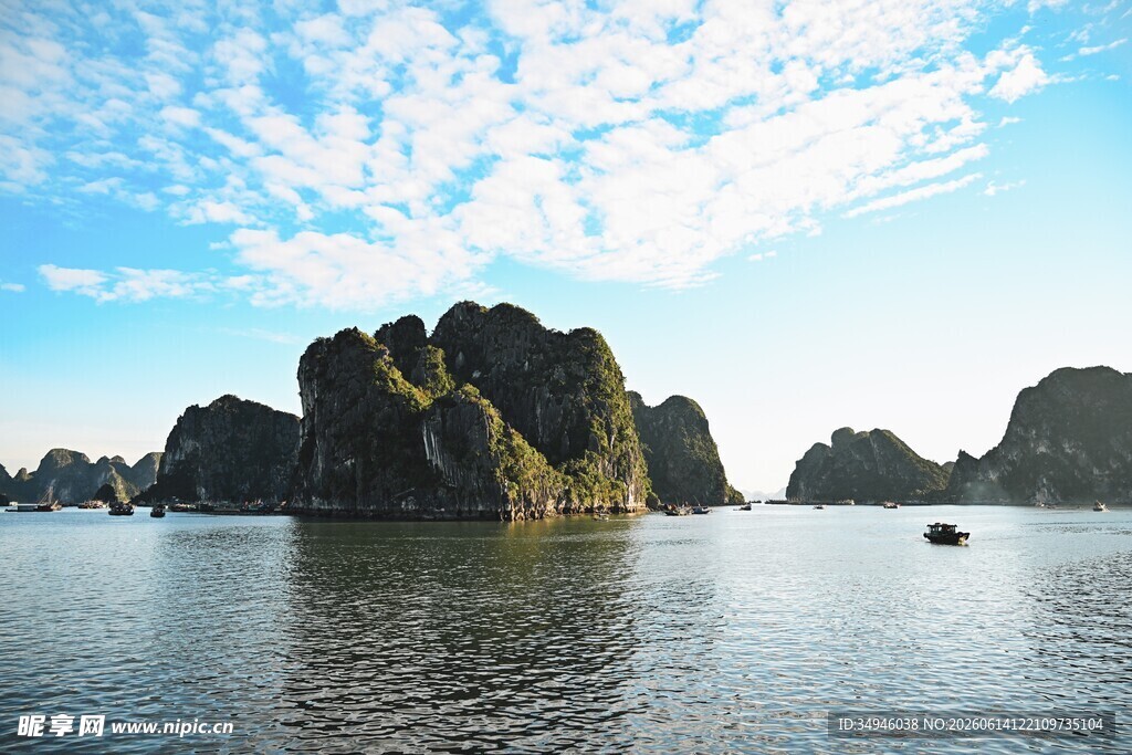 海上奇峰