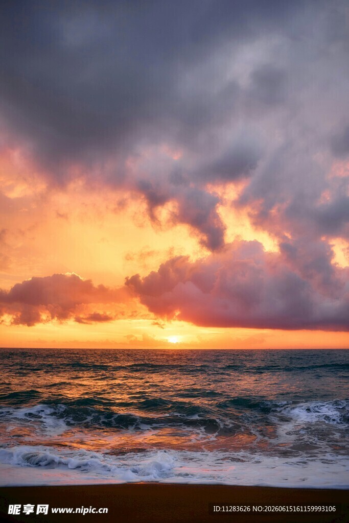 海边日落壮丽美景