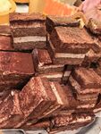美味巧克力块堆叠