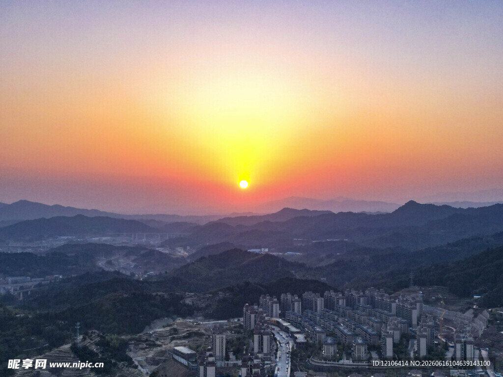 山城日落美景