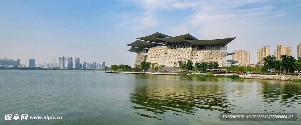 无锡大剧院全景图