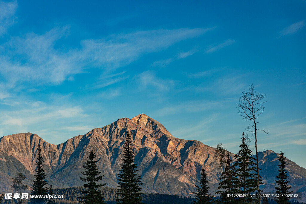 壮丽山景