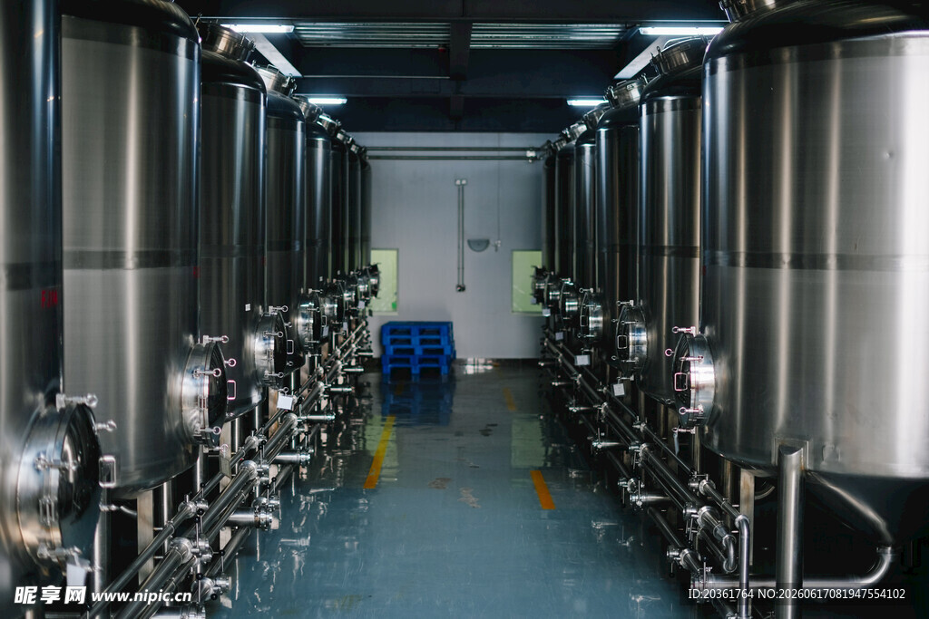 现代化酒厂不锈钢酿酒设备