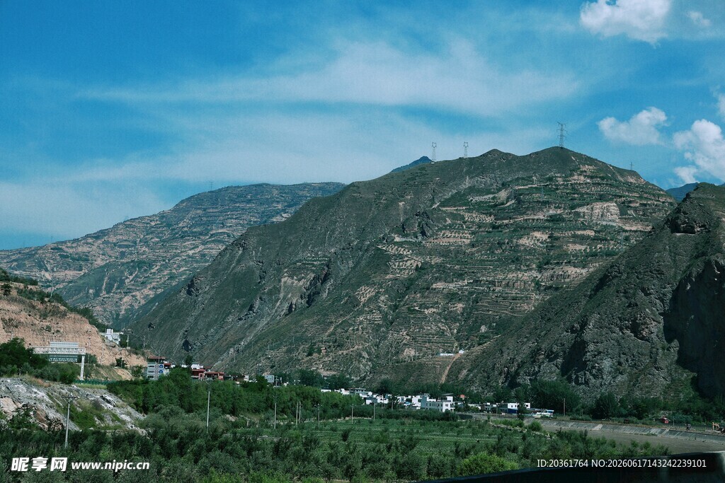壮丽山景