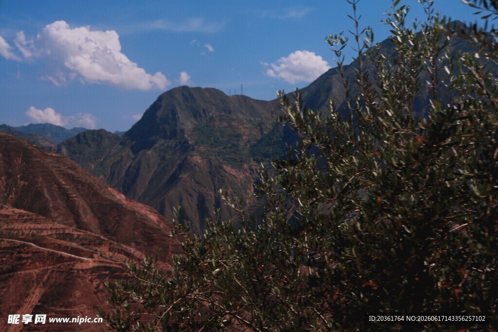 山间美景