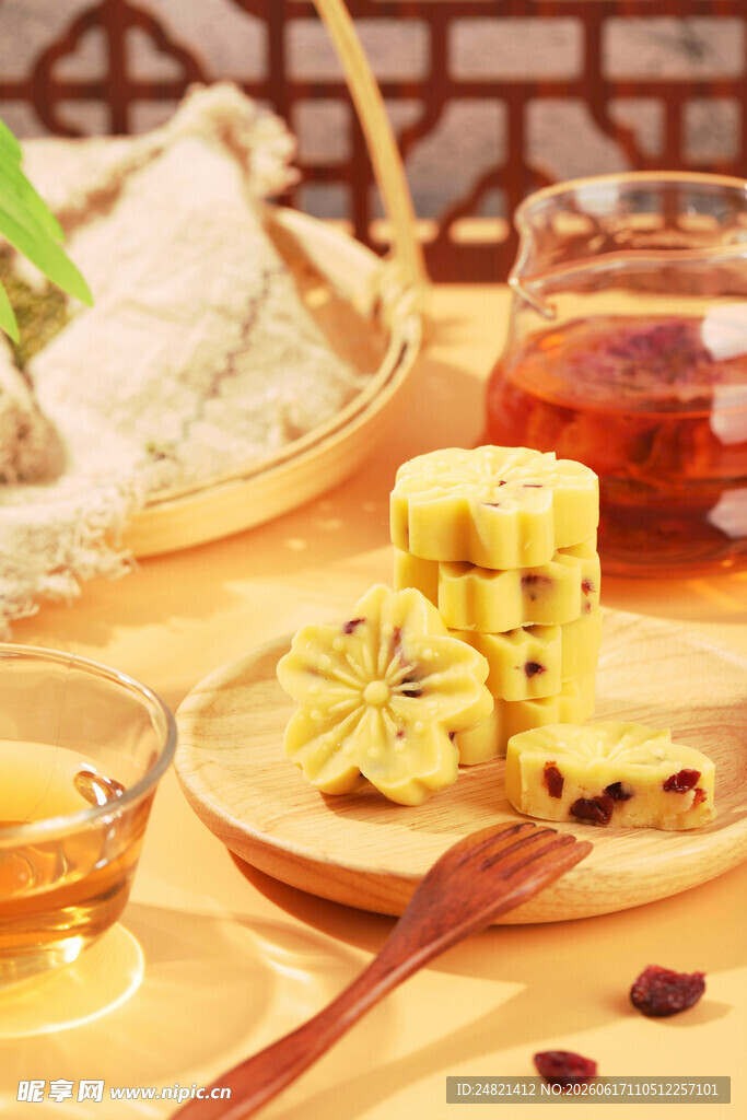 中式茶点与茶饮的惬意时光