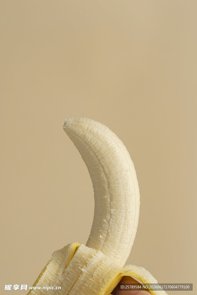 剥开的香蕉特写
