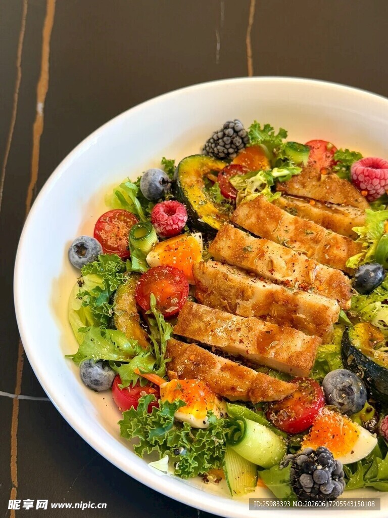 鸡肉蔬菜沙拉