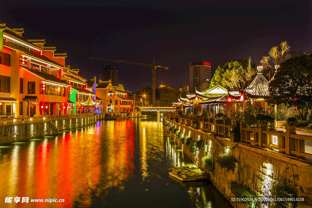 水运河附近南昌寺江苏无锡夜