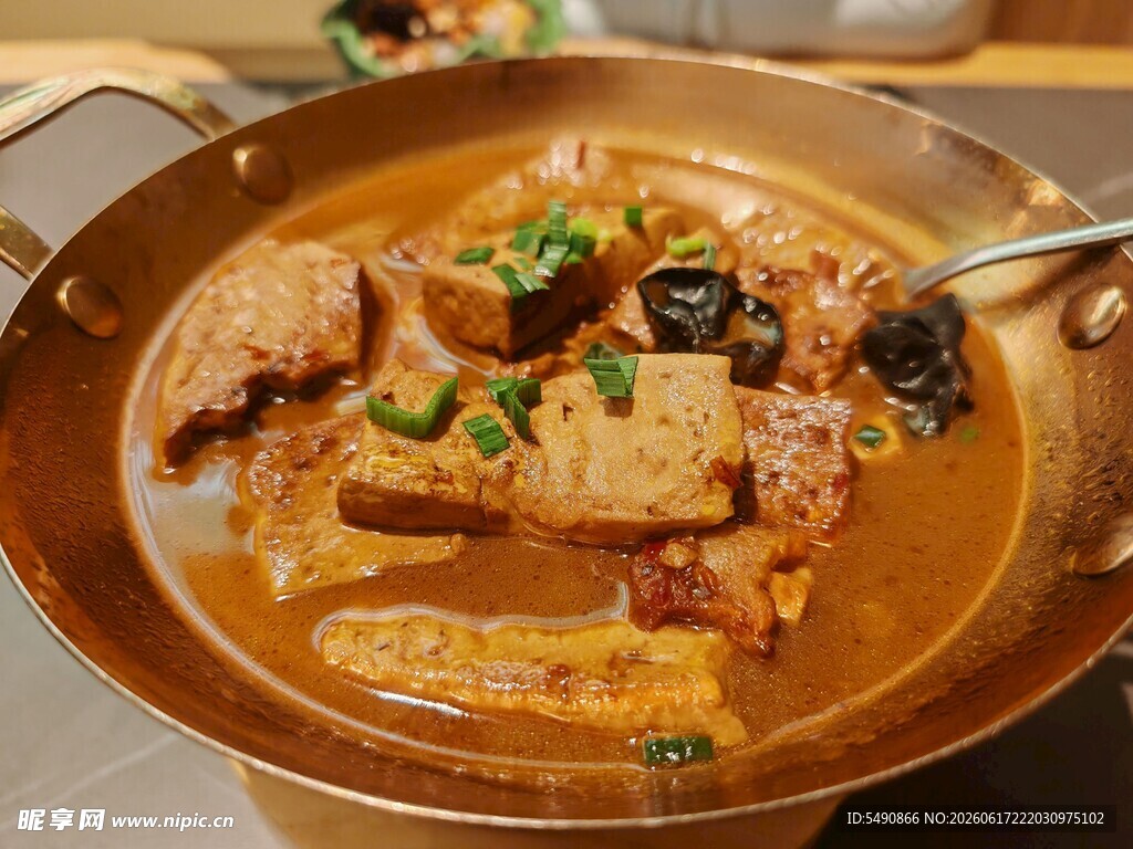 铜锅炖豆腐