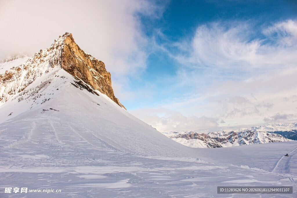 雪山美景