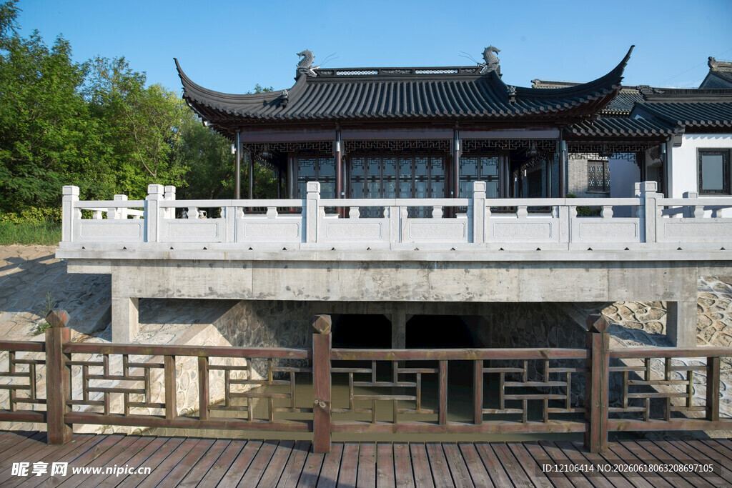 中式古建楼阁典雅景致