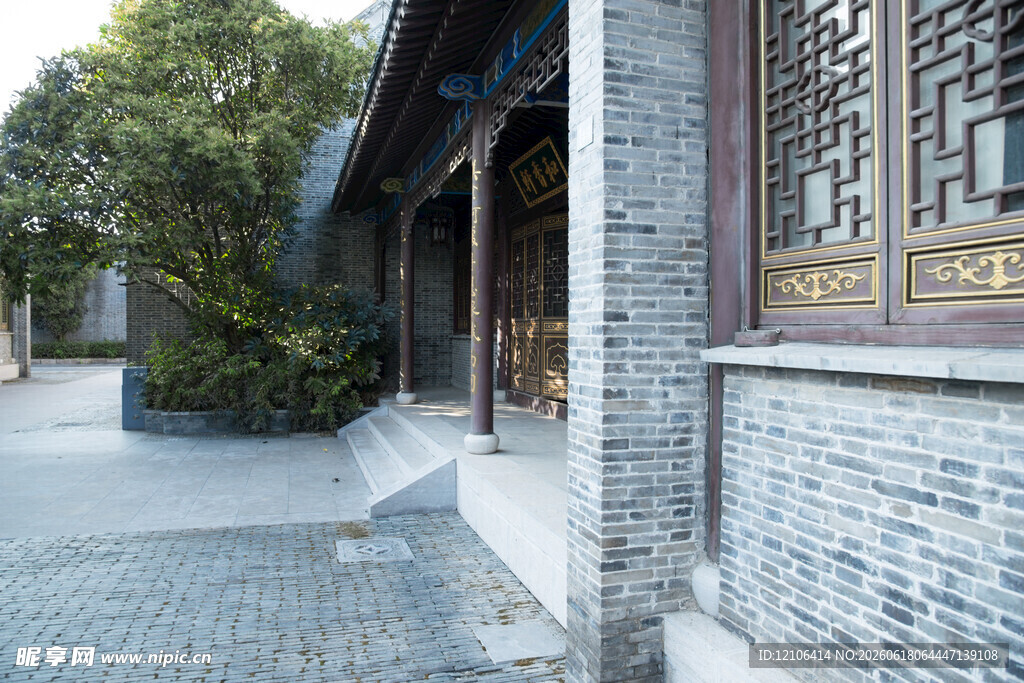 中式古建筑庭院一角