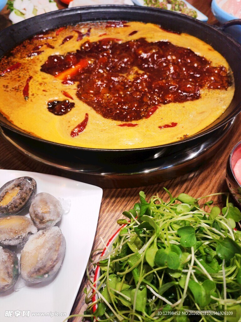 美味火锅食材丰富诱人