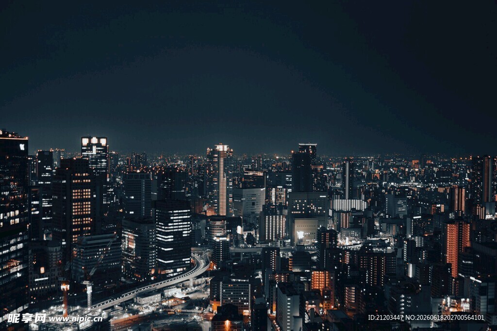 繁华都市夜景俯瞰