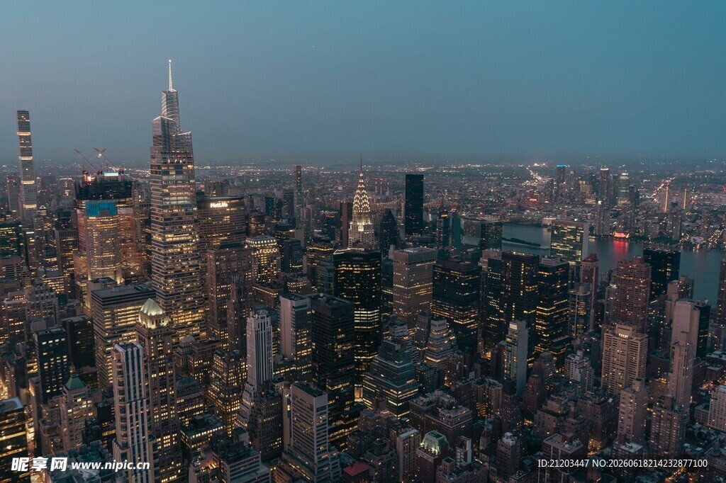纽约城市天际线夜景俯瞰