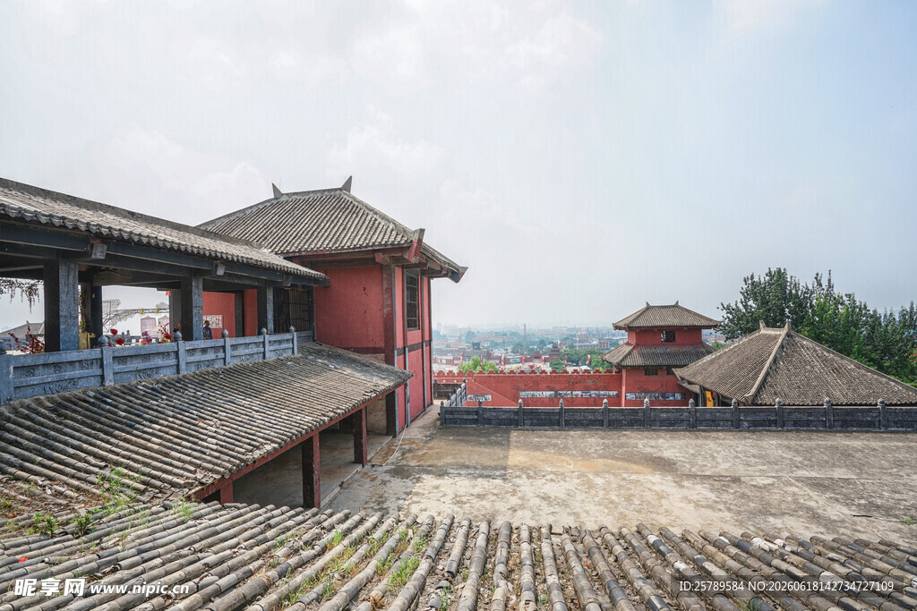 中式古建筑屋顶景致