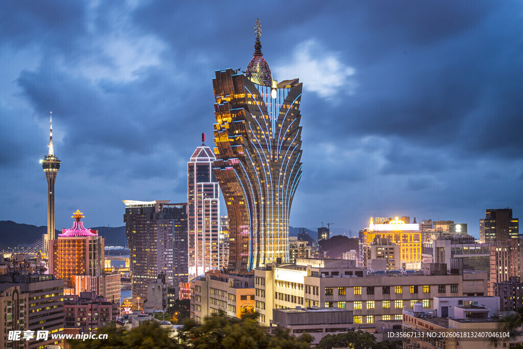 澳门夜景中的标志性建筑
