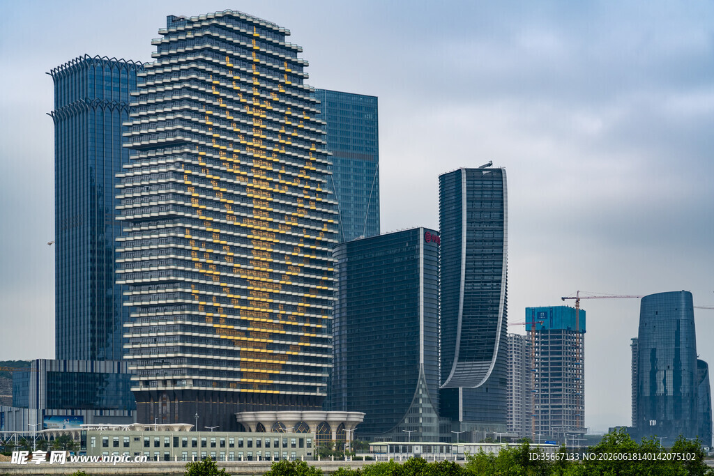 现代都市摩天大楼景观