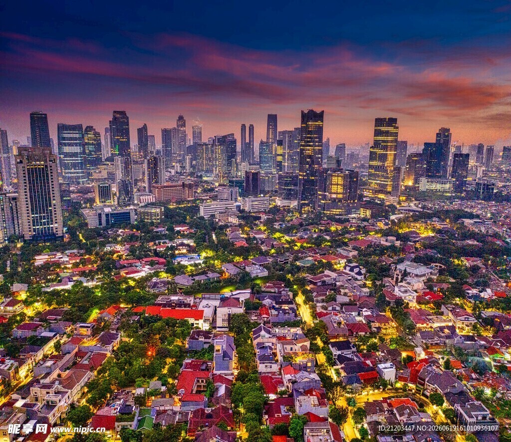 城市璀璨夜景俯瞰图
