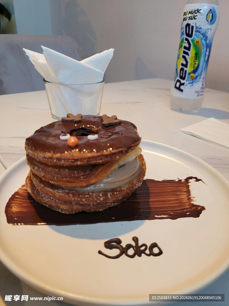 美味松饼配培根