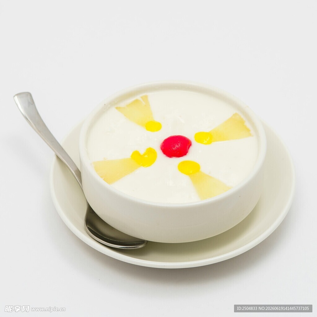 美味水果酸奶甜品