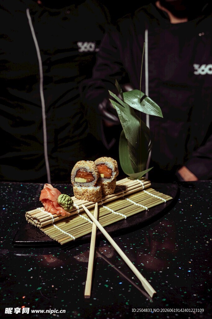 精致日式寿司摆盘