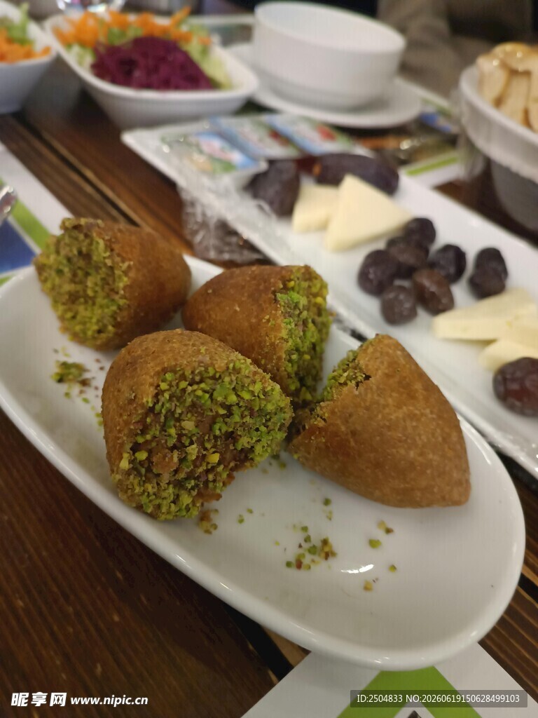 美味多彩甜点拼盘