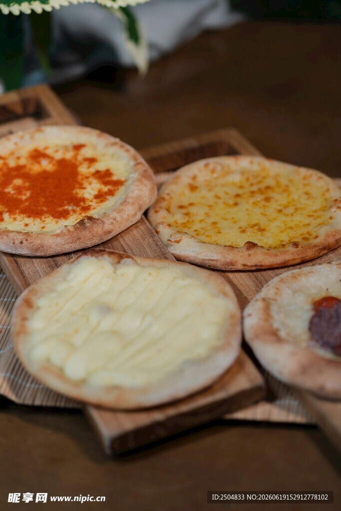 多样风味披萨饼底展示