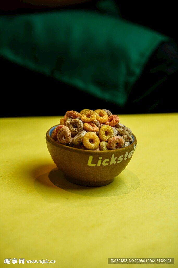 碗中美味谷物坚果