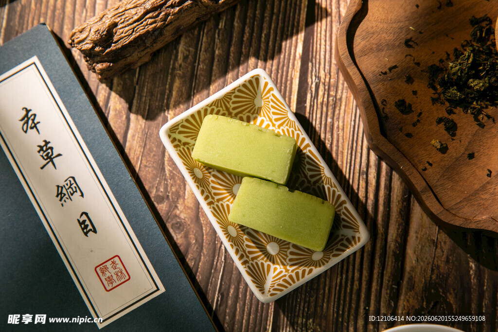 日式抹茶点心精致呈现