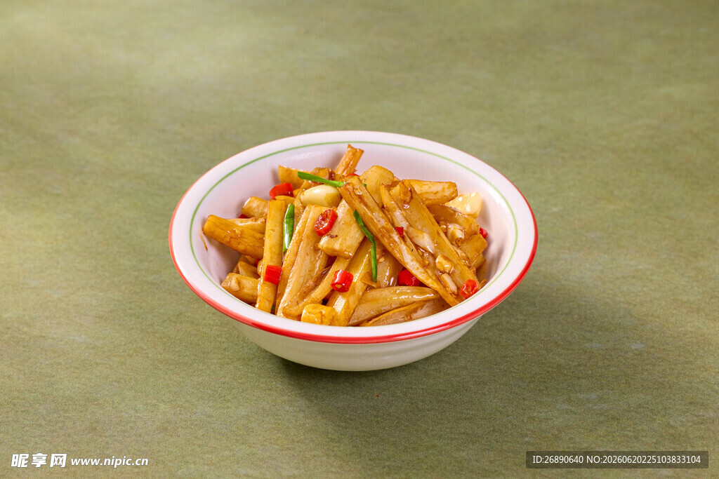 碗中美味蔬菜炒面