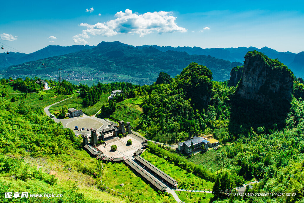 山间村落美景