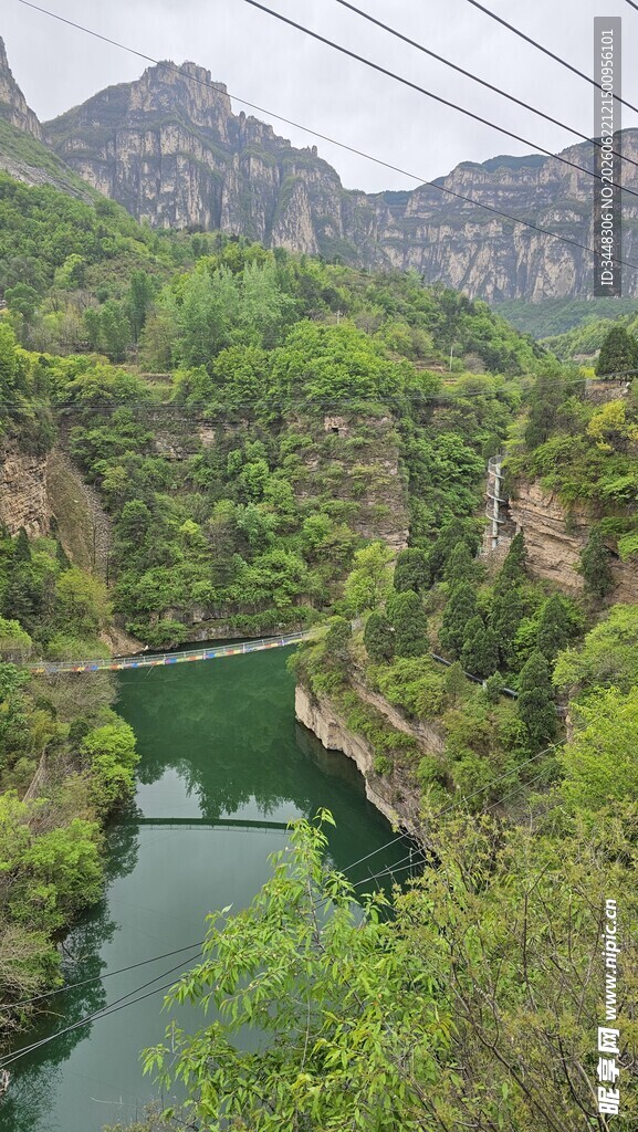 山西太行山阳坡村