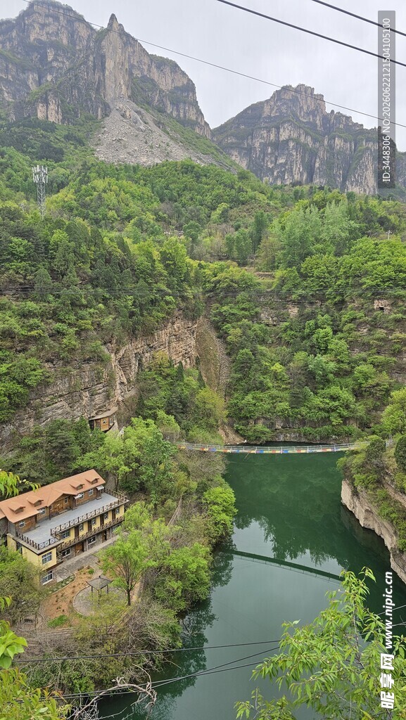 山西太行山阳坡村