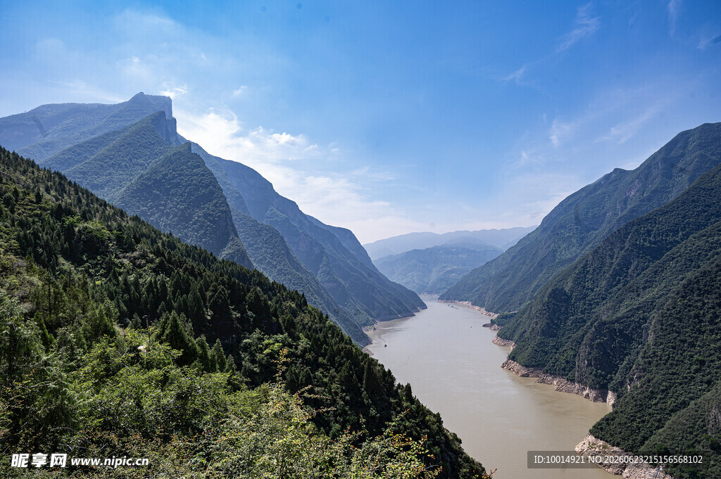 瞿塘峡 壮丽山河间的江河风光