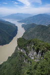 瞿塘峡 山间蜿蜒的壮阔河流