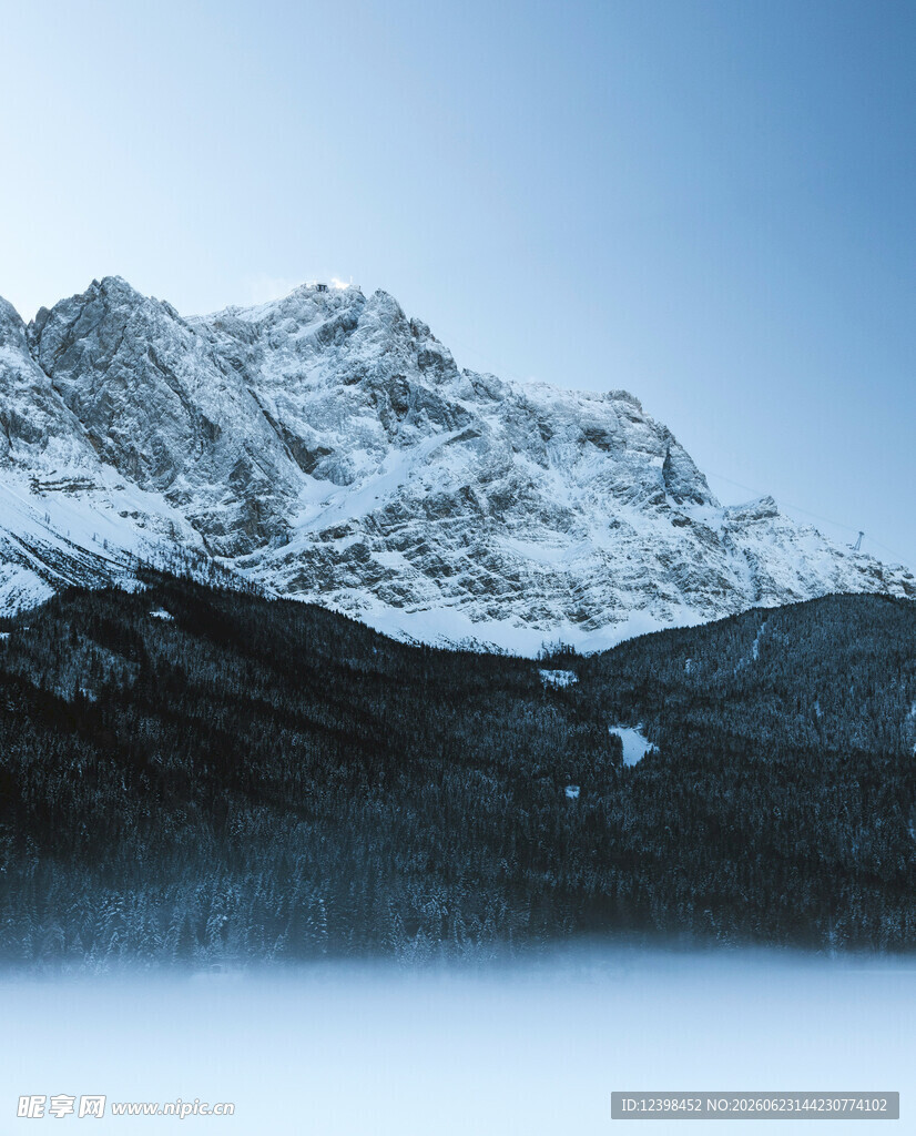 雪山壮丽风光