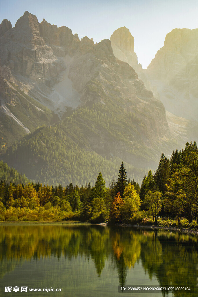 秋日山水湖景自然风光