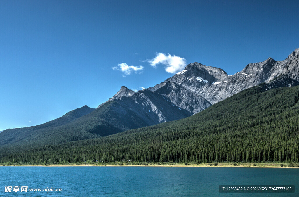 壮丽山水湖景