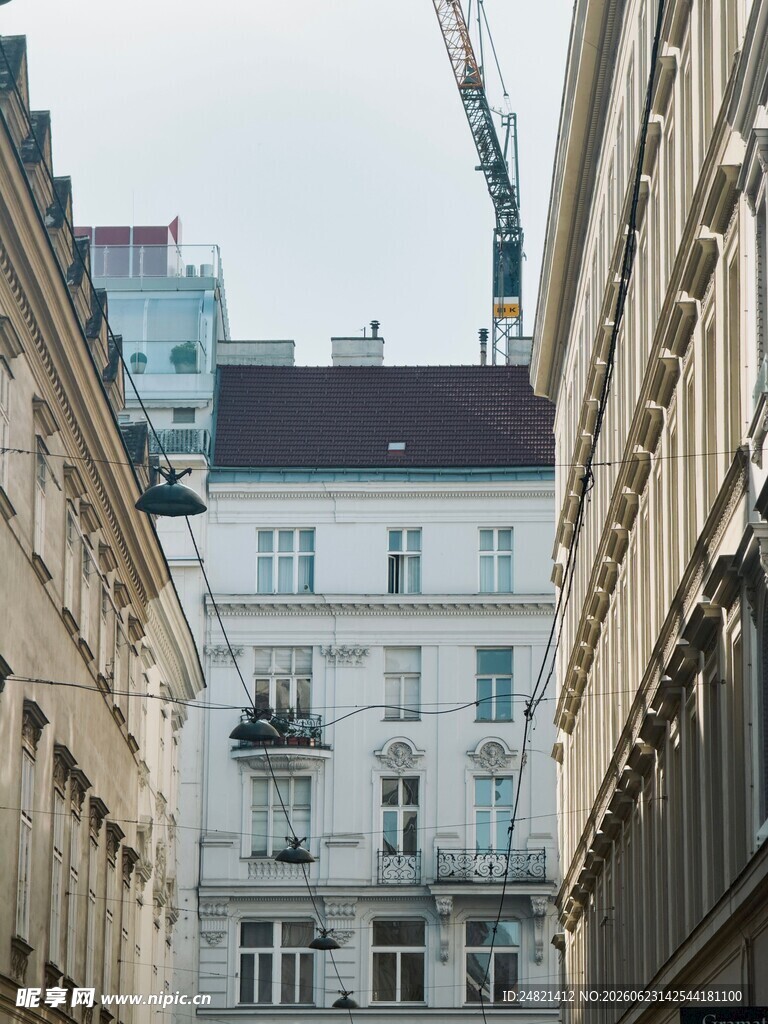 欧洲城市中的古典建筑街道